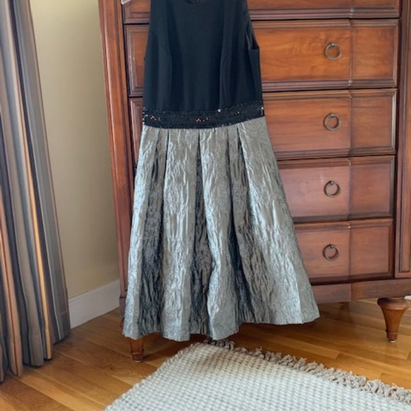 Carmen Marc Valvo party dress - Picture 7 of 7